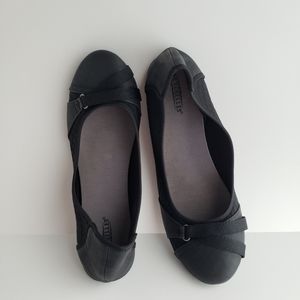 Size 11 Black Flats